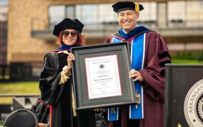 A-State Holds Spring Commencement; Awards Honorary Doctorate to Rosanne Cash