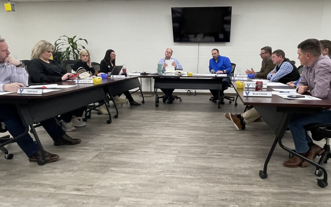 Valley View School Board discusses progress on construction projects