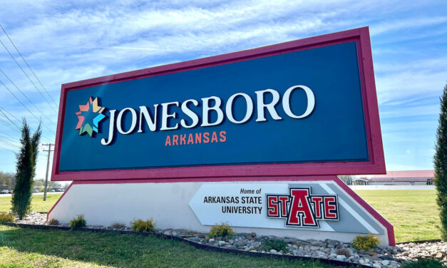 Jonesboro Mayor Gives State of City, Hears Criticism over City Stars
